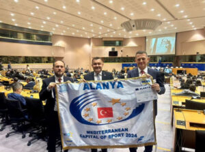 2024 AKDENİZ SPOR BAŞKENTİ ÖDÜLÜ TESLİM ALINDI