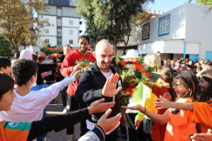 ALANYASPOR’LU FUTBOLCULAR, HACIKADİROĞLU ORTAOKULU’NDA ÖĞRENCİLERLE BULUŞTU