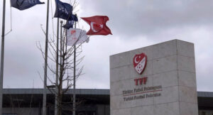 İSTANBULSPOR, HÜKMEN YENİLGİ VE 3 PUAN SİLME CEZASI ALDI