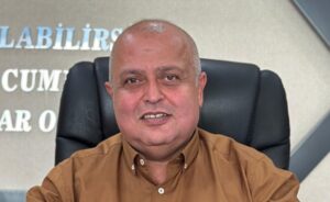 VELİTTİN BAŞKANDAN SİYASETE HIZLI GİRİŞ