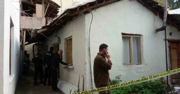 YALNIZ YAŞAYAN ŞAHIS EVİNDE ÖLÜ BULUNDU