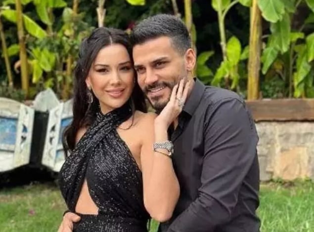 POLAT ÇİFTİ CEZAEVİNDE ÖPÜŞMENİN YOLUNU BULMUŞ