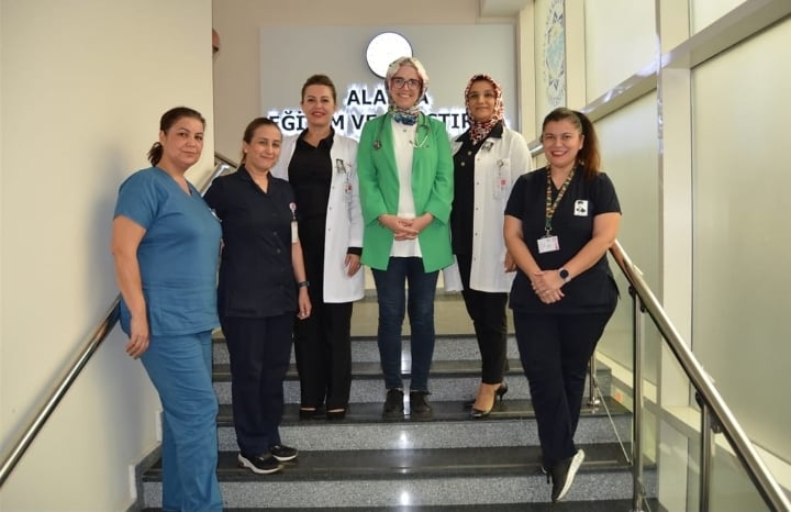 ENFEKSİYON KONTROL HEMŞİRELERİ SERTİFİKALARINI ALDILAR