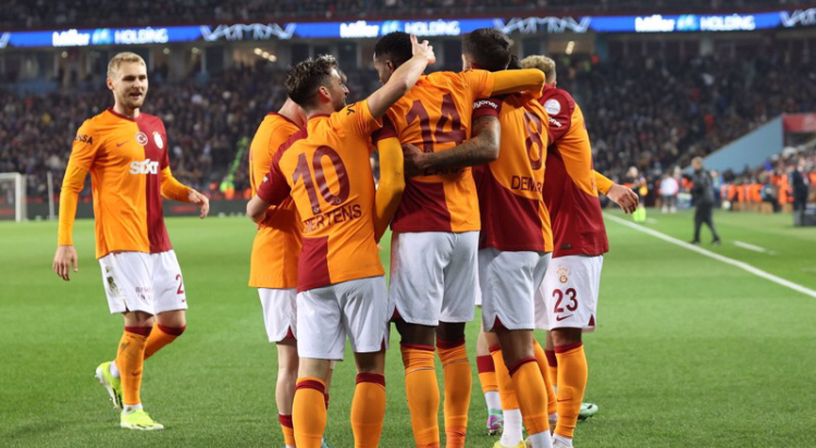 AKYAZI’DA 5 GOLLE KAZANAN GALATASARAY