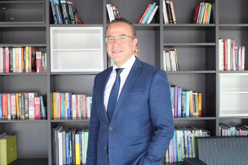 REKTÖR MESUT GÜNER DÜNYA GAZETECİLER GÜNÜNÜ KUTLADI