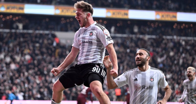 GENÇ SEMİH ATTI, BEŞİKTAŞ DERBİYİ KAZANDI