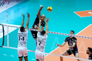 ALANYA’NIN EFELERİ, LİDERE DİRENEMEDİ KUPA VOLEY’E VEDA ETTİ
