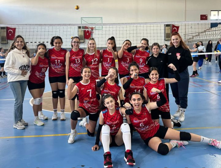ALANYA BELEDİYESPOR’UN MİDİ KIZLARI, 6’DA 6 YAPTI