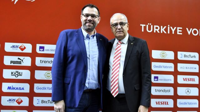 FİLENİN EFELERİ’NİN YENİ HOCASI CEDRİC ENARD