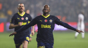 BATSHUAYİ ATTI FENERBAHÇE TURLADI, GAZİANTEP FK VEDA ETTİ