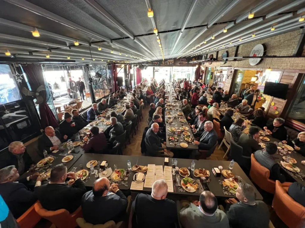 MEHMET ŞAHİN’E MUHTEŞEM DESTEK