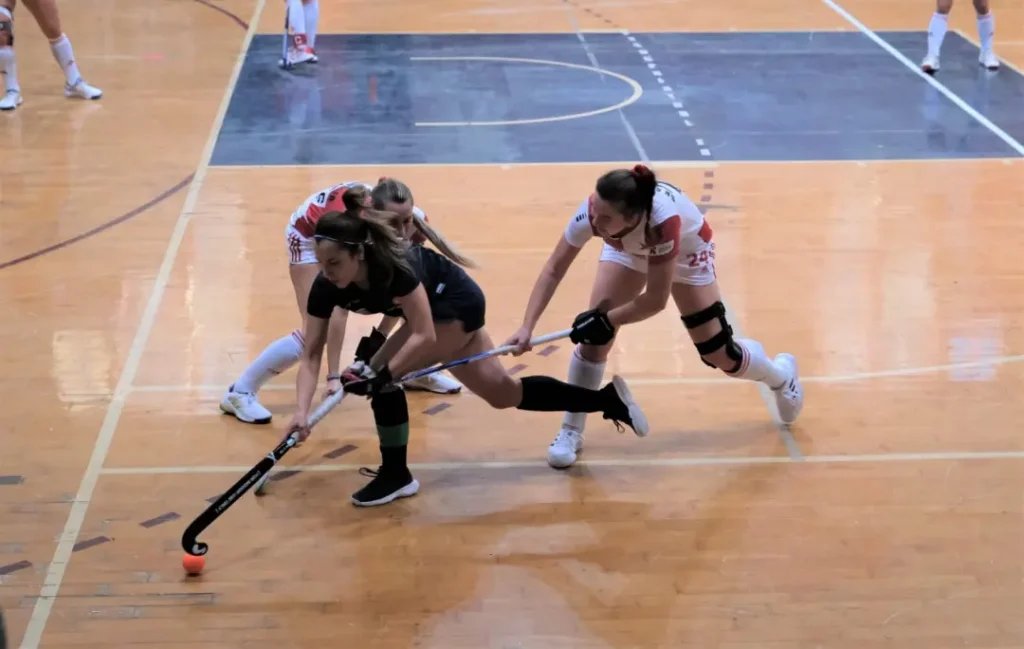 KADINLAR SALON HOKEYİ AVRUPA ŞAMPİYON KULÜPLER KUPASI BAŞLADI