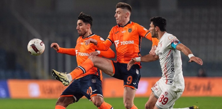 ANTALYASPOR, BAŞAKŞEHİR DEPLASMANINDAN ELİ BOŞ DÖNÜYOR