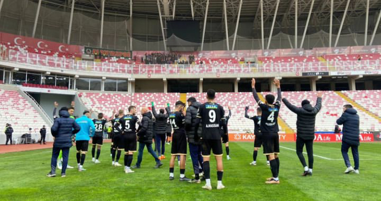 ALANYASPOR’DAN, SİVASSPOR KARŞISINDA KRİTİK GALİBİYET