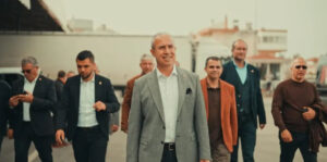 “SİZİN GİBİSİ 40 YILDA BİR GELİR ”