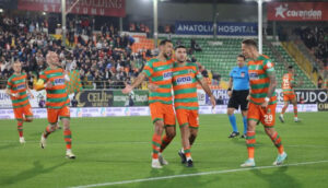ALANYASPOR, TRABZONSPOR KARŞISINDA 3 GOLLE GÜLDÜ