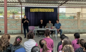 ALANYA’NIN EFELERİ’NDEN, TOSLAK KETENLİK ORTAOKULU’NA ZİYARET