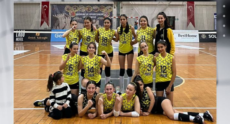 MASK KÜÇÜK KIZ B TAKIMI, LİGİN SON MAÇINDA HATA YAPMADI