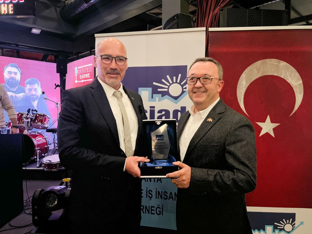 ALSİAD’DAN PLAKETLİ DEVİR TESLİM