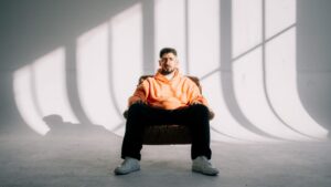 KARA “KANLI DEFTER”İ SEVENLERİNİN BEĞENİSİNE SUNDU