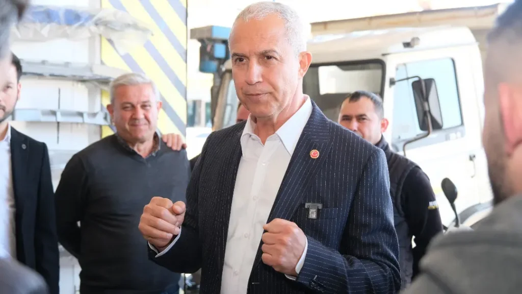 ÖZÇELİK “HALKIMIZ DEĞİŞİME HAZIR “