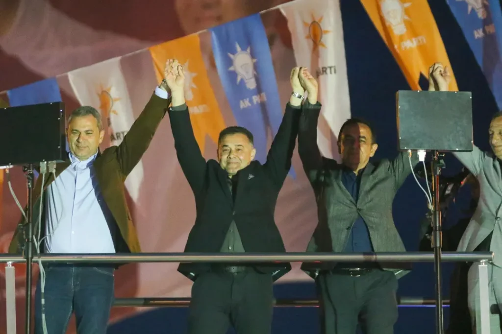 BAŞKAN YÜCEL’İN İFTARINDA MUHTEŞEM KALABALIK