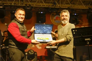 GELENEKSEL RAMAZAN MEYDANI’NDA ALİ KINIK RÜZGARI