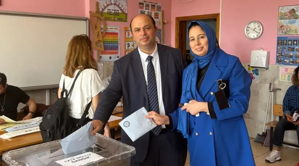 ER AİLESİ VATANDAŞLIK GÖREVLİLERİNİ HAMİT ÖZÇELİK ORTAOKULUNDA YERİNE GETİRDİLER