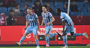 10 KİŞİ KALAN TRABZONSPOR FİNAL İÇİN AVANTAJI KAPTI
