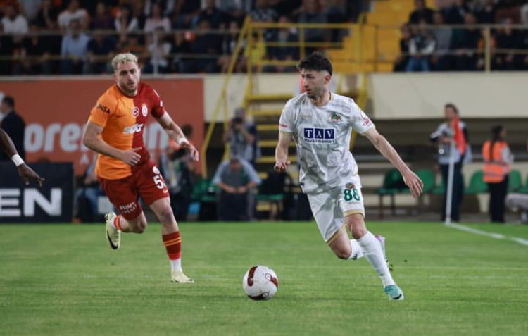 ALANYASPOR, GALATASARAY’A FARKLI MAĞLUP OLDU