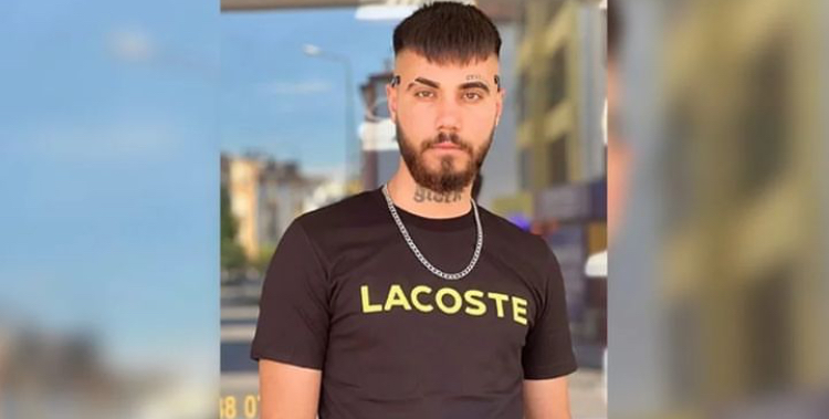 ANTALYA’DA GALERİCİ PARKTA KURŞUNLARIN HEDEFİ OLDU