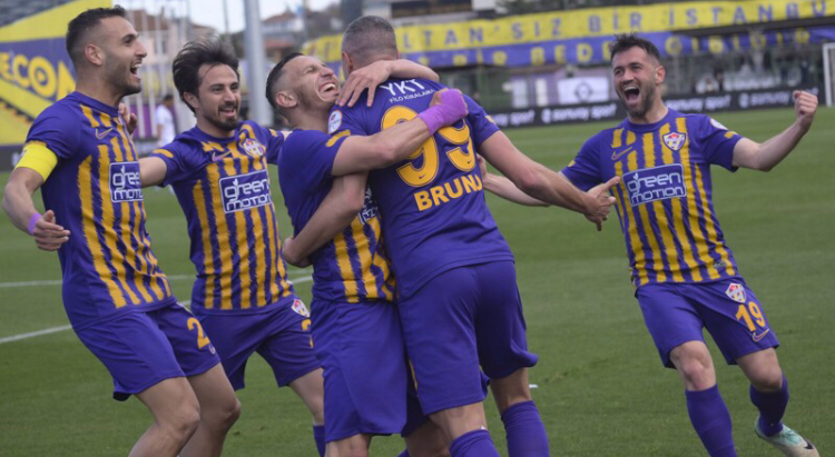 EYÜPSPOR, TRENDYOL SÜPER LİG’E YÜKSELDİ