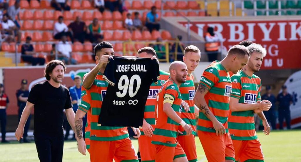 ALANYASPOR, 6 GOLLE YÜKSELİŞİNİ SÜRDÜRDÜ