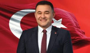 ADEM MURAT YÜCEL, DUYGU DOLU MESAJI İLE ÖZÇELİK’E BAŞARILAR DİLEDİ