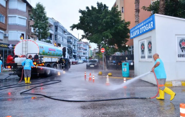 ALANYA BELEDİYESİ’NDEN TEMİZLİK ATAĞI