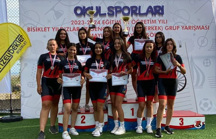 EGVEB BİSİKLET TAKIMI, GRUP BİRİNCİSİ OLDU!