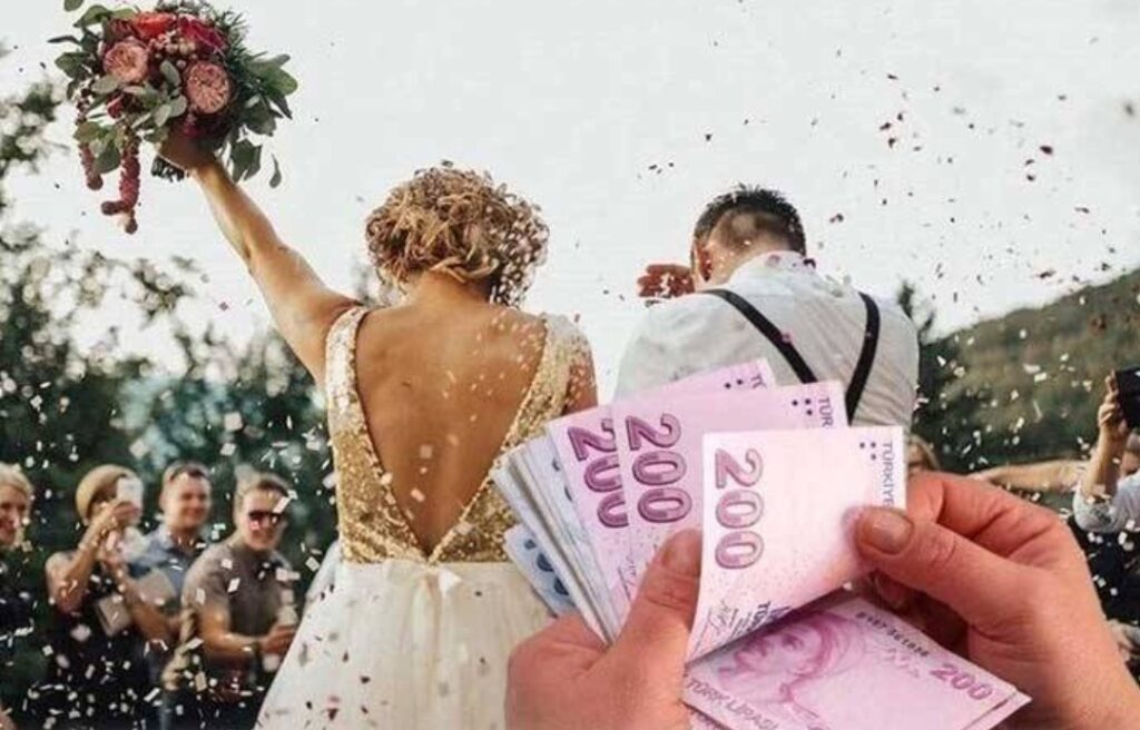 YENİ EVLENEN GENÇLERİN KREDİ ÖDEMESİ BAŞLIYOR