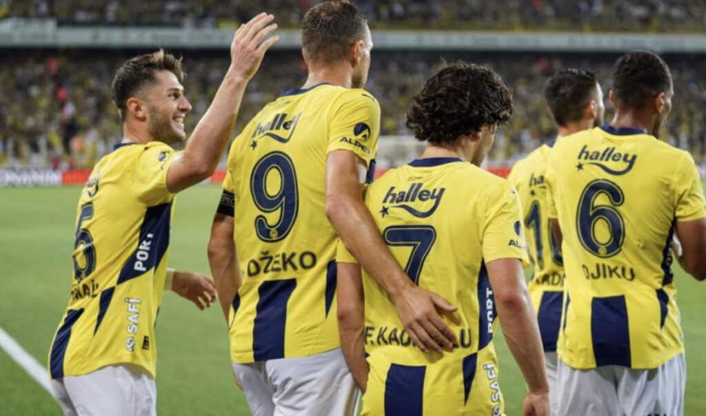 FENERBAHÇE, ŞAMPİYONLAR LİGİ 3. ELEME TURUNA YÜKSELDİ