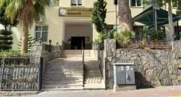 ALANYA’DA YENİ EĞİTİM DÖNEMİ YENİ MÜDÜRLERLE BAŞLAYACAK