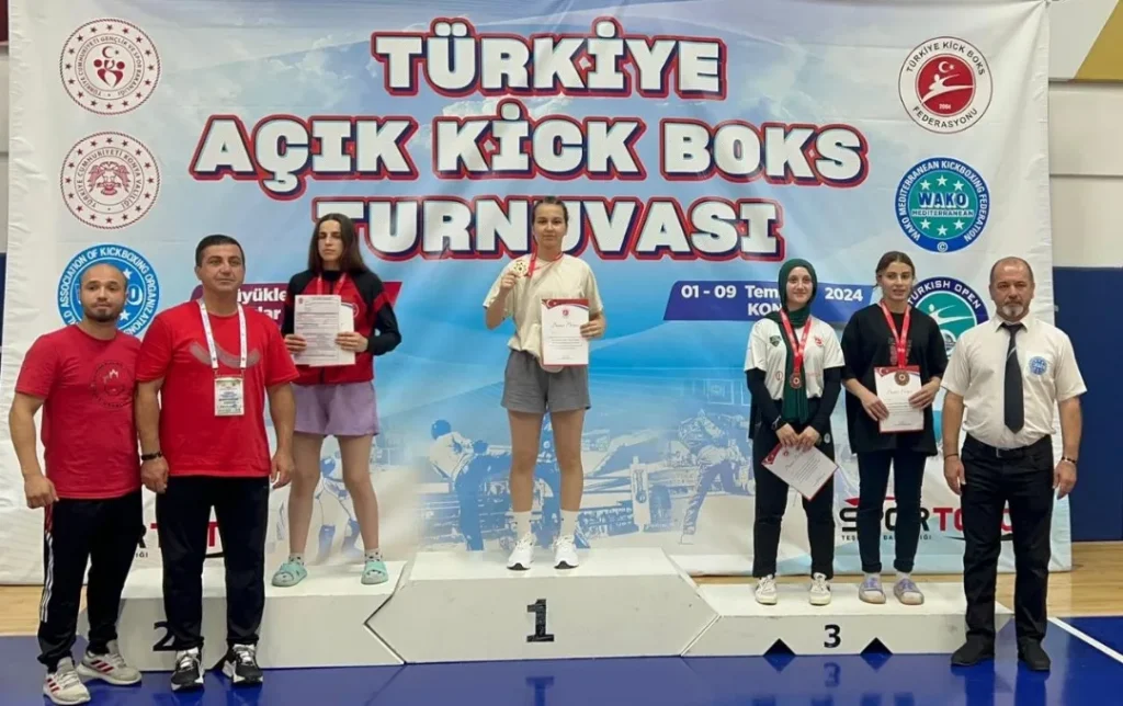 ALANYALI KİCKBOKSCULAR KONYA’DA DESTAN YAZDI