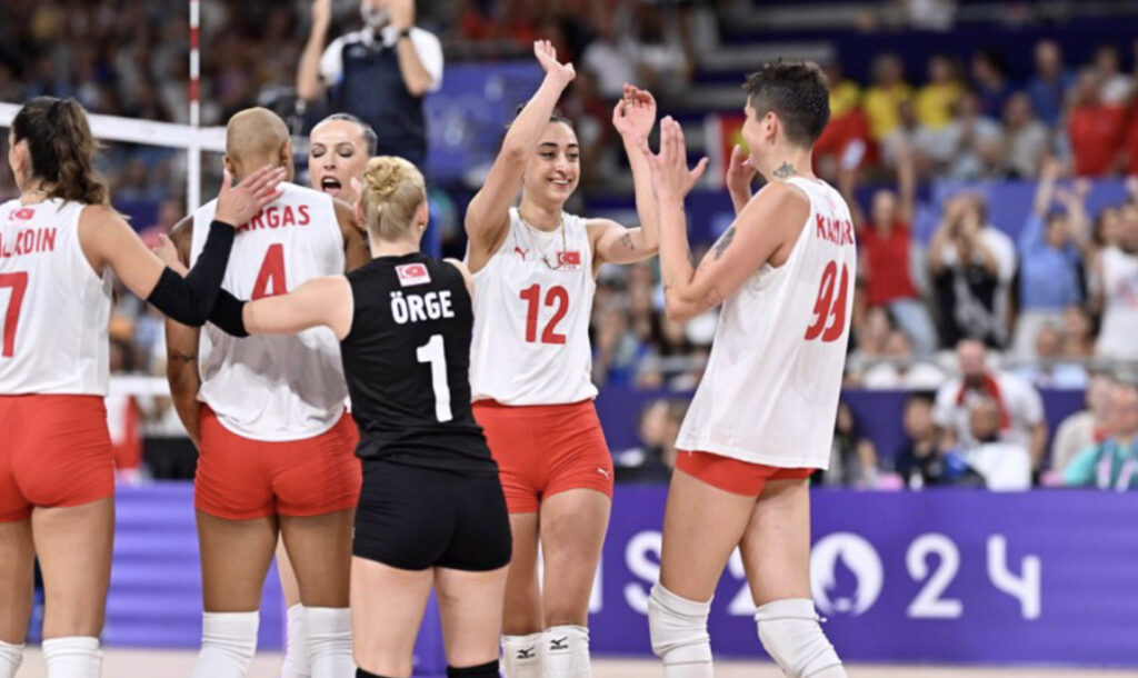 OLİMPİYATLAR’DA YARI FİNALDEYİZ!