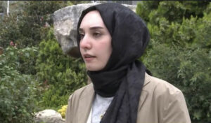 BAŞÖRTÜLÜ ÖĞRENCİYE AYRIMCILIK