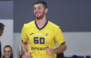 GENÇ ORTA OYUNCU YUSUF BAKIR, ALANYA BELEDİYESPOR’DA