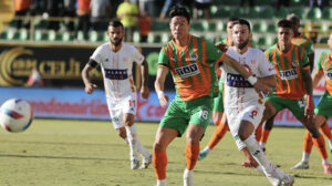 ALANYASPOR, ÖNE GEÇTİĞİ AKDENİZ DERBİSİ’NDE MAĞLUP OLDU