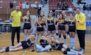 MURAT HOCA’NIN MİDİ KIZLARI, ANTALYA LİGİ’NDE ÇEYREK FİNALDE