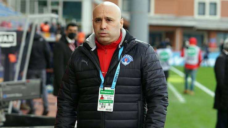 ALANYASPOR’UN YENİ HOCASI SAMİ UĞURLU