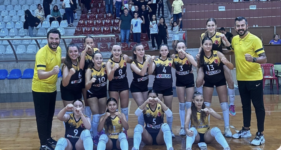MASK’IN YILDIZLARI, NET VOLEYBOL AKADEMİ’YE SET VERMEDİ