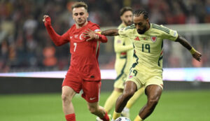 BİZİM ÇOCUKLAR, GALLER İLE BERABERE KALDI