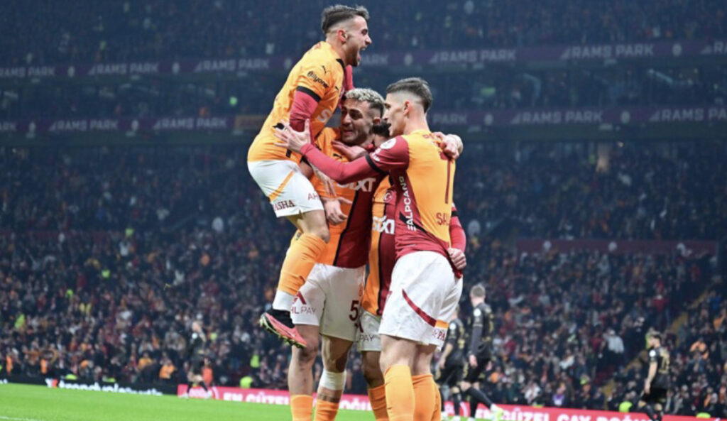 GALATASARAY’IN 4 GOLLÜ TRABZONSPOR ZAFERİ
