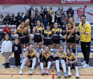 MİDİ KIZLAR’DA YARI FİNALİN ADI MASK SPOR KULÜBÜ!